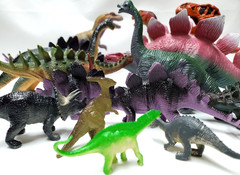 DINOSAURS Mixed Lot of 15 Toy Figures Branded/Unbranded Dinosaur Toys