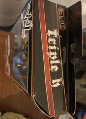 Mattel WWE Elite Collection Triple H Action Figure Toys R Us Exclusive 2013 HHH