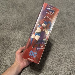 AmiAmi Limited Amazing Yamaguchi Harley Quinn Red x Blue Twintail Version