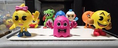 Funko Mystery Minis Lot Retro Video Games Mr Mrs Pacman Megaman Qbert Dig Dug
