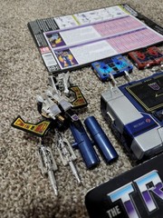 Walmart reissue Transformers G1 Soundwave Figure Broken Door Cassette Lot
