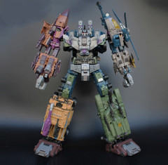 Jinbao Bruticus Robot Oversized Warbotron Toy Action Figure IN BOX