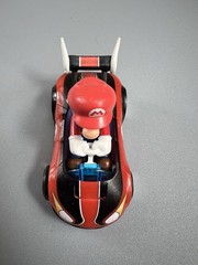 2020 Hot Wheels Mario Kart Mario with Wild Wing Racer