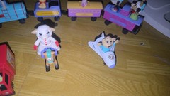 ERTL Shari Lewis Lamb Chop & Friends Figurine Lot And Train Cars 1994 Vintage
