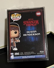 Battle Dustin Funko POP! w/ Protector Stranger Things season 5