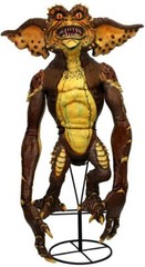 NEW NECA 30773 Gremlins 2 BROWN GREMLIN Stunt Puppet 30-Inch Prop Replica Figure