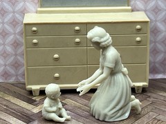 1:24 1950 Dollhouse Mom and Toddler Baby Child Inspired by Marx