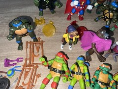 LOT OF 20TMNT TEENAGE MUTANT NINJA TURTLES 2010s Figures W Accessories