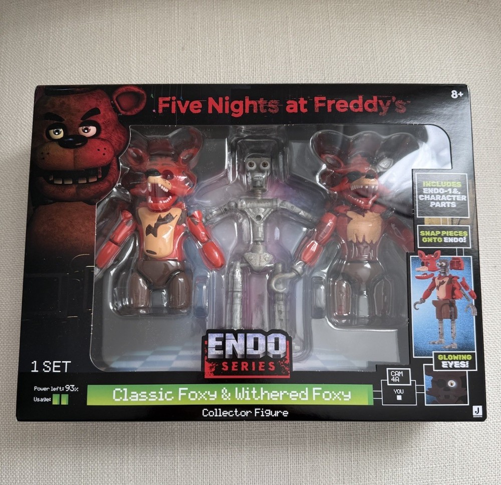 Jazwares Five Nights at Freddy’s Classic Foxy & Withered Foxy Collector Figure