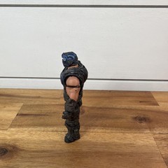 NECA Gears Of War 3 Clayton Carmine 3.75″ Scale Figure Only Series 1 Ships fast!