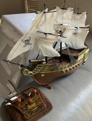 Pirates of The Caribbean Black Pearl Pirate Ship Remote Control New