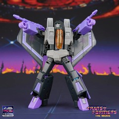 Hasbro Studio Series The Transformers The Movie Voyager Class Skywarp Figure