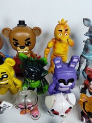 Five Nights At Freddy’s Action Figures Large 50 Piece Lot & Accessories