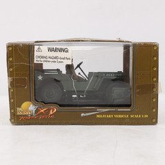 The Ultimate Soldier Xtreme Detail MB Military Jeep & Driver 1:18 Scale 10140