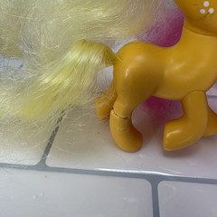 My Little Pony Mixed Lot Of 8 Characters Toys Hasbro Various Colors Sizes Used