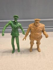 Playing Mantis Army Men Sarge’s Heroes General Plastro & Colonel Grimm Figures
