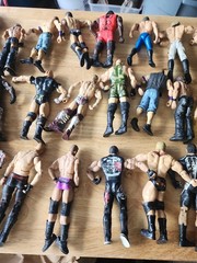 Huge Lot Of Used Wrestlers Mix Years! 32 Wrestlers Many Different Years