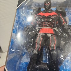 McFarlane DC Multiverse Black And GOLD HELLBAT Batman Armored Suit Superman Set