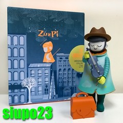 Zu & Pi The Wanderer Vinyl Sculpture Original Color