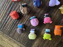 Mattel My Mini MixieQ’s 22 Pieces Mixie Characters Assorted Rare And Common