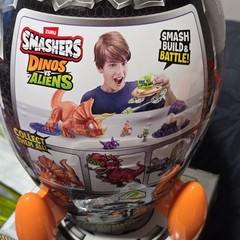 ZURU Smashers Dinos vs Aliens Rocket Playset Set w/ Fireable Missiles 25+