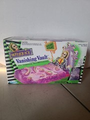 Beetlejuice Vanishing Vault 1990 Kenner MIB