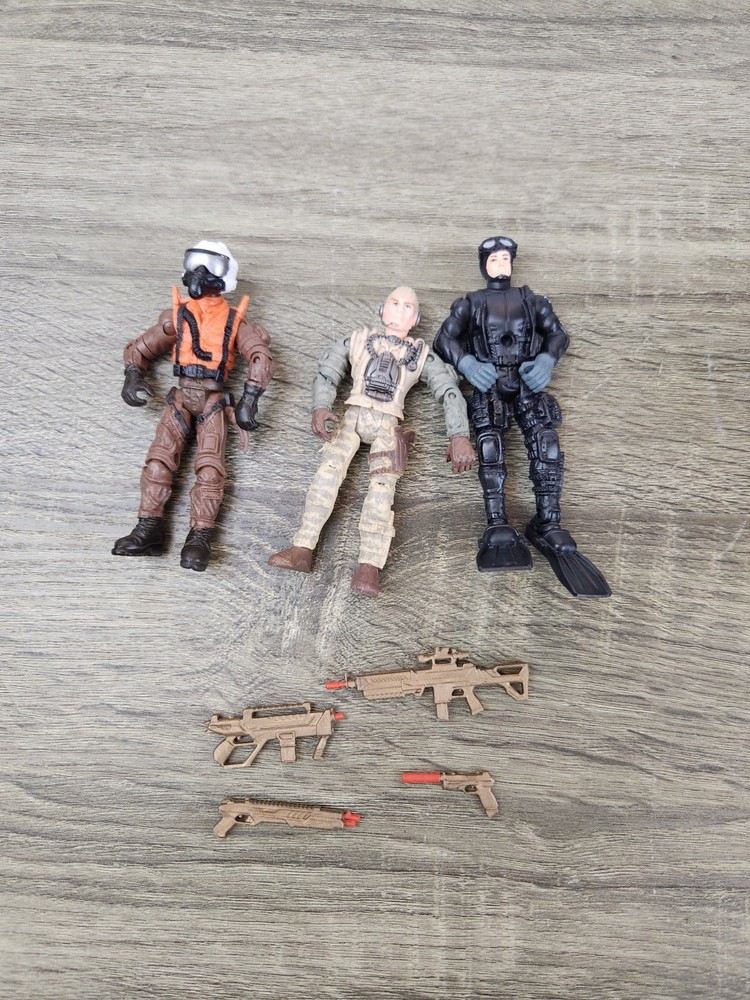 G.I. Joe Action Figures & Wepons Lot of 7 Mixed