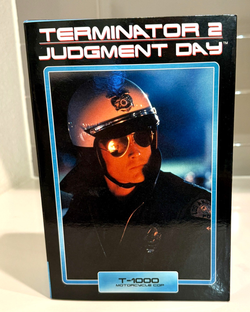 New – NECA – T-1000 Motorcycle Cop Terminator 2 (T2) Action Figure