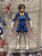 The Wasp + Mini Ant-Man New 2018 6″ Marvel Legends Retro Figure Hasbro NIB