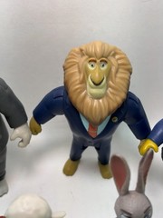 LOT OF 10 Disney Zootopia Tomy Figures – Kevin, Judy, Nick Wilde, Clawhauser