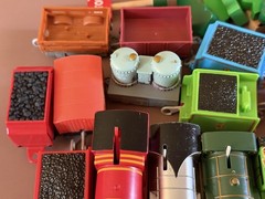 Lot Of 40+ Thomas The Train, trains, Battery powered, Diecast, Wood