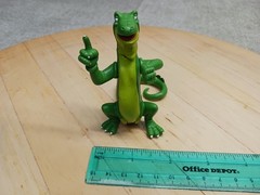 Vintage Rainforest Cafe Iggy Iguana Action Figure 2000 Poseable Green 3” Tall