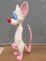 2 Set Pinky and The Brain Figurines Classic Series Collectible Set 9in & 7in
