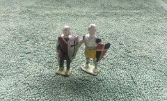 Medieval Knights. Circa 1940. Made in England. 50mm