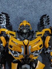 IN STOCK Cyber Era CE-04 Bumble Bee Oversized Version Action Figure Model Toy