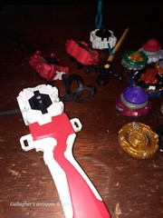 BEYBLADE LOT Launchers Spinners Metal and Plastic