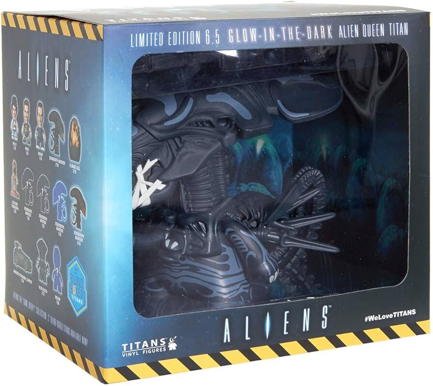 Titans Aliens Limited Edition Glow-in-the-Dark 6.5″ Alien Queen Vinyl Figure New