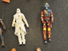 Action Figure Lot of 18 ( G.I.Joe, Batman, Pirates of the Carib, Space Quest +)
