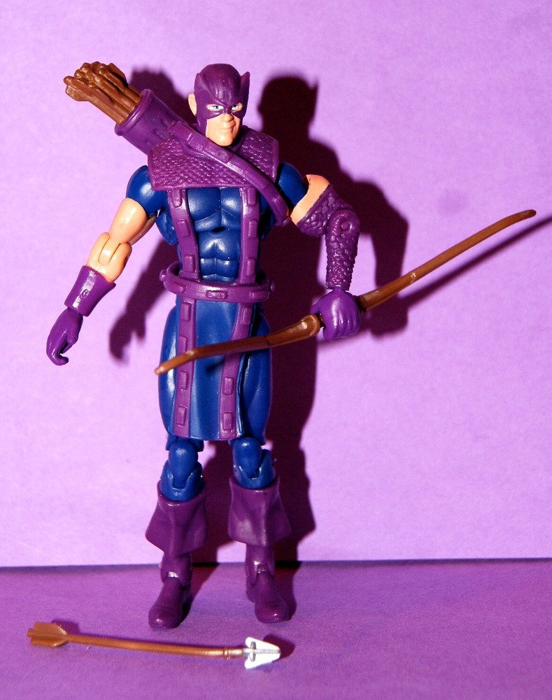 MARVEL UNIVERSE HAWKEYE WEST COAST AVENGERS LOOSE COMPLETE