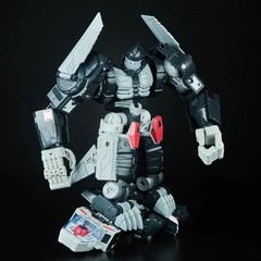 PRESALE – Transformers Generations Power the Primes Optimal Optimus (Re-Release)