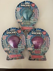 Lil’ Shuckies Pearl Party – Series 1 (Lot of 3) Colors May Vary – Party Favors