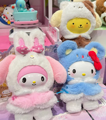 MINISO Sanrio Characters Small Cape Series Vinyl Plush Toy Confirmed Blind Box!!