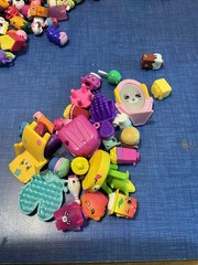 Shopkins Large Lot Figures Food Dolls Furniture 500 + Mixed Years Generations