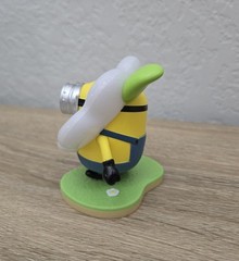 Illumination’s Minions Flower Garden MIND-ABSENT BOB Light-Up Figure Surprise