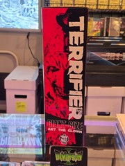 TRICK OR TREAT STUDIOS TERRIFIER: GIANT-SIZE ART THE CLOWN 12 INCHES TALL!