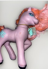 Hasbro My Little Pony G2 Petal Blossom Purple Pony Pink Hair 1997 Original Comb
