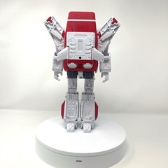 transformers sdcc 2025 exclusive jetfire with sealed comic included