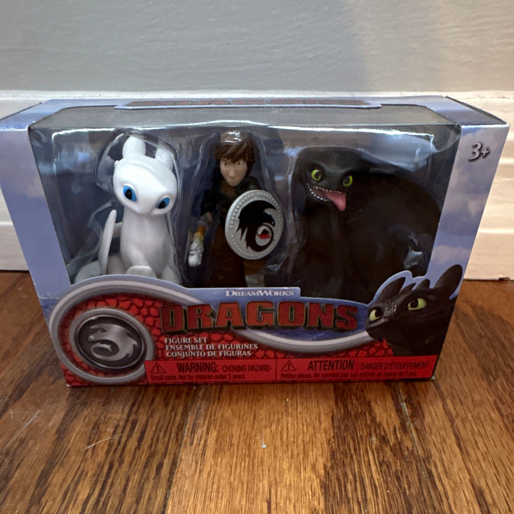 DreamWorks How to Train Your Dragon Figure Set: Hiccup, Toothless, LightFury Box