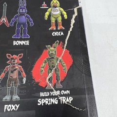 Funko Five Nights At Freddy’s Golden Freddy Action Figure NEW DAMAGED BOX