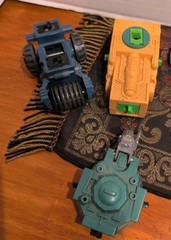 Toy Biz Battle Builders Parts 10 Pieces Lot. Toys Accessories 1996 Vtg